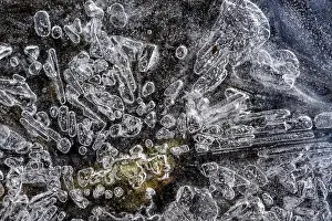 Ice Crystal Shapes Drucke: Details, shapes and structures of ice
