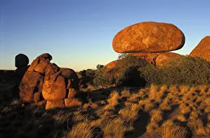 Australian Outback Landscapes Drucke: Devils Marbles at sunset, Northern Territory