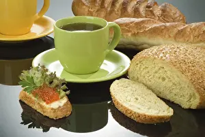 Baked Goods Studio Shots Drucke: Different kinds of bread on a studio background