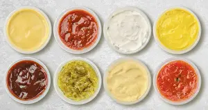 Diverse Meal Options Drucke: Different types of sauces and dressing