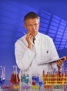 European Medical Practitioner Drucke: A doctor experiments in the laboratory