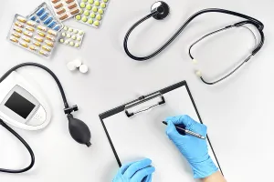 White Background Still Life Drucke: Doctors table, tools, medical instruments