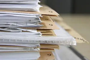 Office Work Station Setup Drucke: Documents in a binder with register sheets