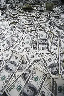 US Dollar Background Drucke: One hundred dollars pile as background