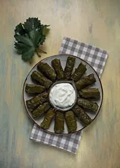 Traditional Cuisine Drucke: Dolma, cabbage rolls in grape leaves