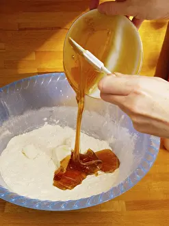 Close Up Dough Drucke: Dough preparation