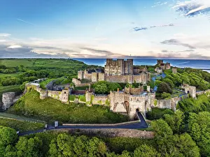 England Drone Image Gallery Drucke: Dover Castle from a drone, White Cliffs