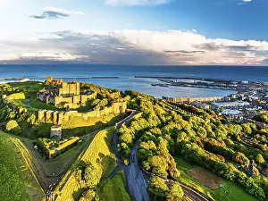 White Cliffs Drone Photography Drucke: Dover Castle from a drone, White Cliffs