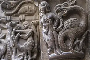 European Cloister Architecture Drucke: Dragon squeezing a woman's breasts