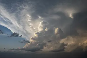 Thunderstorm Weather Drucke: Dramatic cloud formation, cumulonimbus