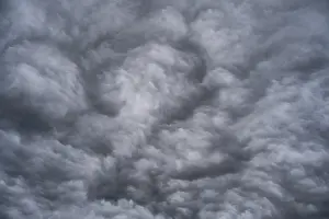 Dramatic Cloud Formation Drucke: Dramatic cloud formation, format-filling