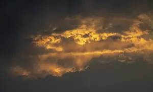 Dramatic Clouds At Sunset Drucke: Dramatic clouds at sunset, black clouds