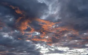 Northern Europe Sunset Drucke: Dramatic clouds at sunset, Bodo