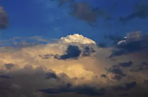 Stormy Atmosphere Europe Drucke: Dramatic cloudscape with (cumulus) clouds at dusk