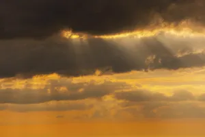 Evening Light Atmosphere Photos Drucke: Dramatic cloudy sky in the evening