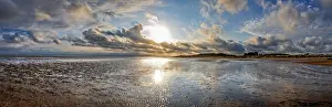 North Sea Coastline Landscape Drucke: Dramatic cloudy sky with low
