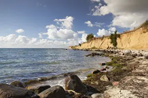 Baltic Sea Coast Drucke: On the dramatic coast of the Baltic Sea