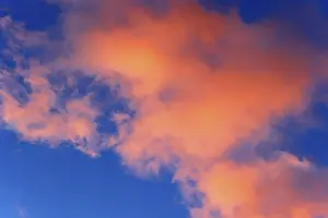 Northern Germany Landscape Photography Drucke: Dramatic evening sky with red clouds at sunset