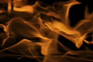 Dark Background Flames Drucke: Dramatic flames against A dark background