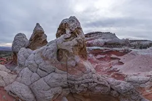 Cloudy Sky Landscapes USA Drucke: Dramatic landscape of White Pocket