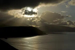 Travel Photography Faroes Drucke: Dramatic light mood, cloudy sky