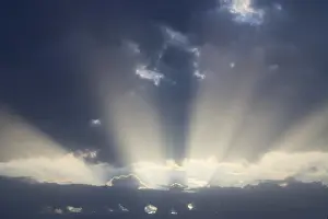 Southern German Scenery Drucke: Dramatic sky with sunbeams breaking through
