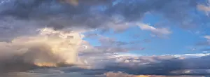 Thunderstorm Mood Images Drucke: Dramatic thunderclouds in the evening light