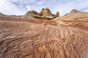 US National Landmark Drucke: Dramatic view of the textured sandstone formations at White Pocket