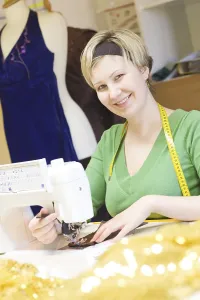 Female Tailor Profession Drucke: Dressmaker