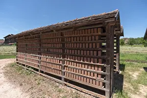 Middle Franconia Culture Drucke: Drying racks of the finished bricks