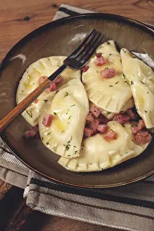 Dumpling Recipes Drucke: Dumplings, with fried prosciutto