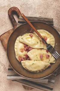 Polish Cuisine Drucke: Dumplings, with fried prosciutto