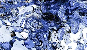 Dynamic Abstract Image Drucke: Dynamic abstract image with blue water textures and reflective patterns