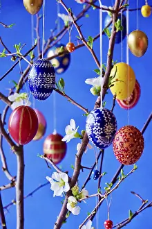 Spring In Germany Drucke: Easter, Easter bouquet with colorful Easter eggs
