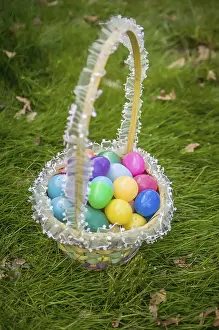 Easter Egg Basket Drucke: Easter eggs basket