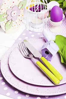 Food Photography Spring Drucke: Easter serving, lilac plates and green flatware and decor