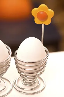 Easter Egg Display Drucke: Egg in a egg cup