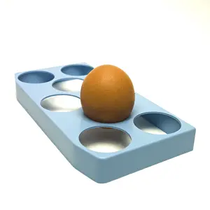 Empty Background Graphic Drucke: One egg on white background
