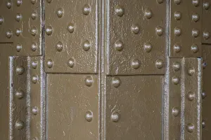 Deserted Cityscape Paris Drucke: Eiffel Tower, Rivets, Close-up