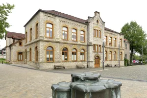German Historic Buildings Drucke: Former elementary school from 1887 with extensions from 1949
