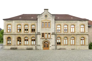 Historic Town Hall Germany Drucke: Former elementary school from 1887 with extensions from 1949