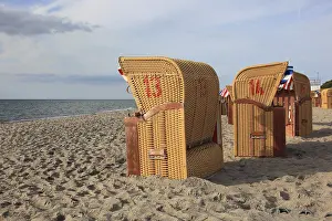 Northern Germany Waterfront Scene Drucke: Empty, locked beach chairs on the beach