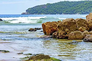 Brazilian Coastal Scenery Drucke: The encounter between the rocks