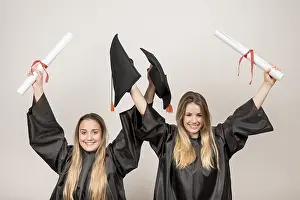 University Graduate Photo Drucke: Enthusiastic graduates looking camera