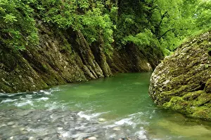 River Breggia Switzerland Drucke: Eroded bands of limestone, rocks