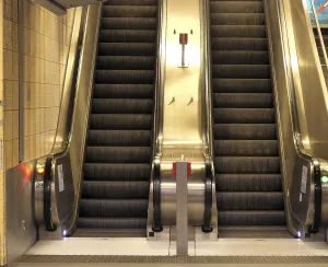 Metro Passenger Traffic Drucke: Escalator