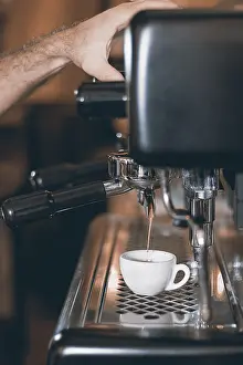 Uninhabited Coffee Shop Scene Drucke: Espresso machine making coffee