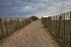 Deserted French Coastline Drucke: Evening atmosphere on the beach