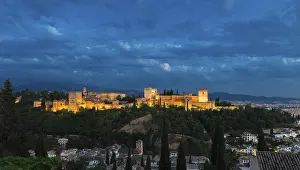 Southern Europe Cultural Sites Drucke: Evening light, Alhambra, Granada
