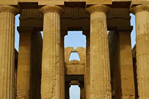 Valley Of The Temples Agrigento Drucke: Evening light, detail, Four Pillars